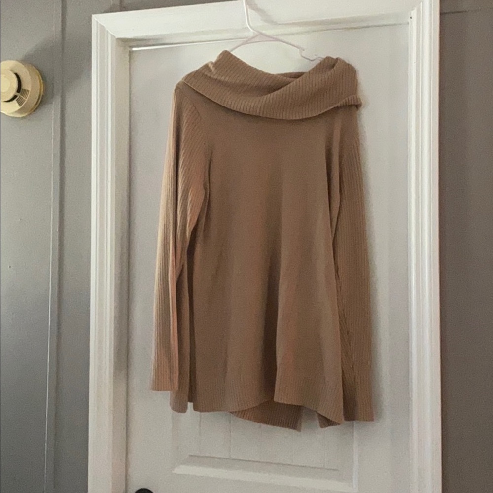 Crown & Ivy Sweater